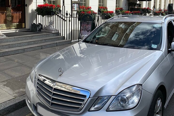 Private Chauffeured Vehicle In London  - Photo 1 of 6